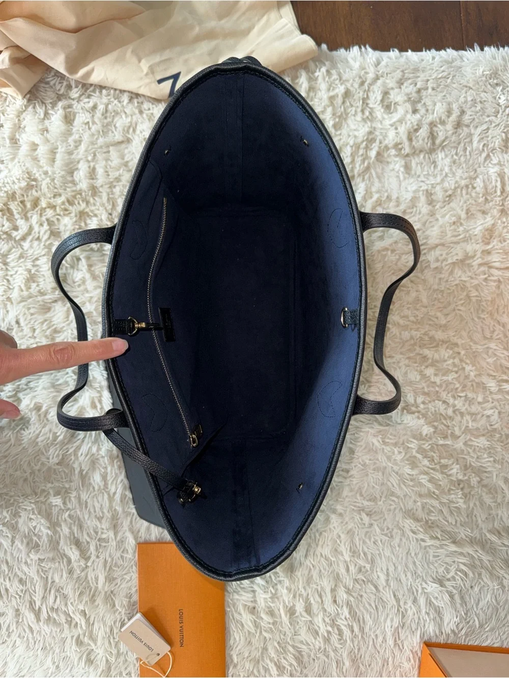 Louis Vuitton Black Monogram Neverfull MM